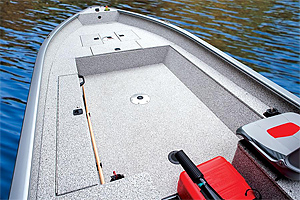 Tracker Guide V-16 Laker DLX T