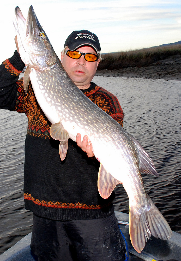 min føste 10 kg på jerk tatt på rundt 2 meters dyp