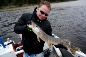 Raymond med dagens andre fangst :)