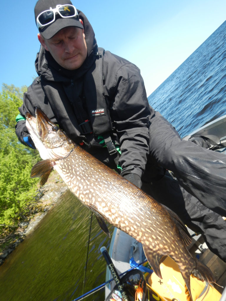 7300gr og 103cm 