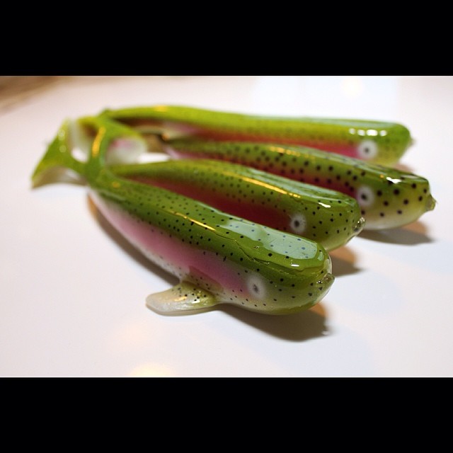 En pooldemo av en shadd fra LarsenLure.