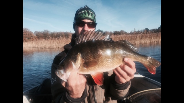 Tobbe Jonsson med sin 7. abbor over 1,5 kg.