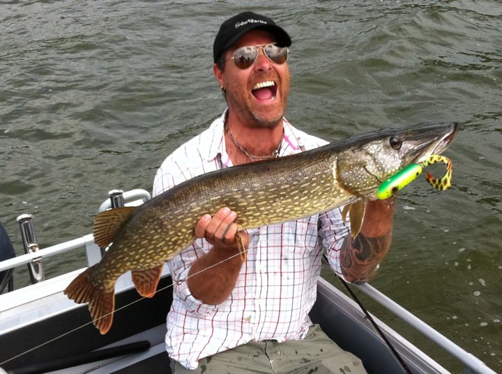 18cm McPike svartzonker AbuGarcia pool demo.