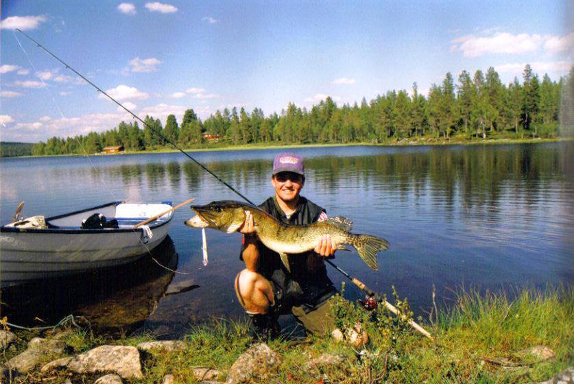 Minne fra Harsjøen! 8 kg, 108 cm og tatt på 18cm bomber Foto og fisker: Gustav Rogstad