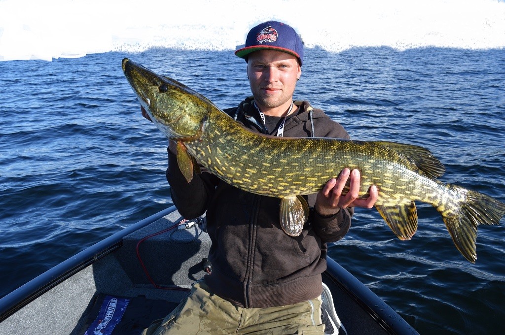 9000g 111cm