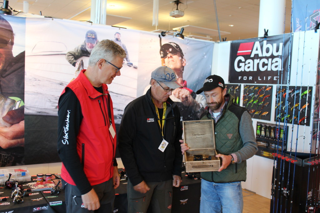 ABU Garcias Proteam  medlem i Danmark Henrik Larsen har vært på Sun City messen.