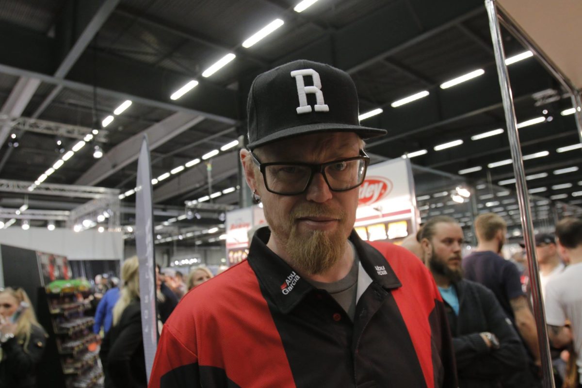 Ni er grymt flinka ni Svenskar. Det er bare å gi de en stor applaus.