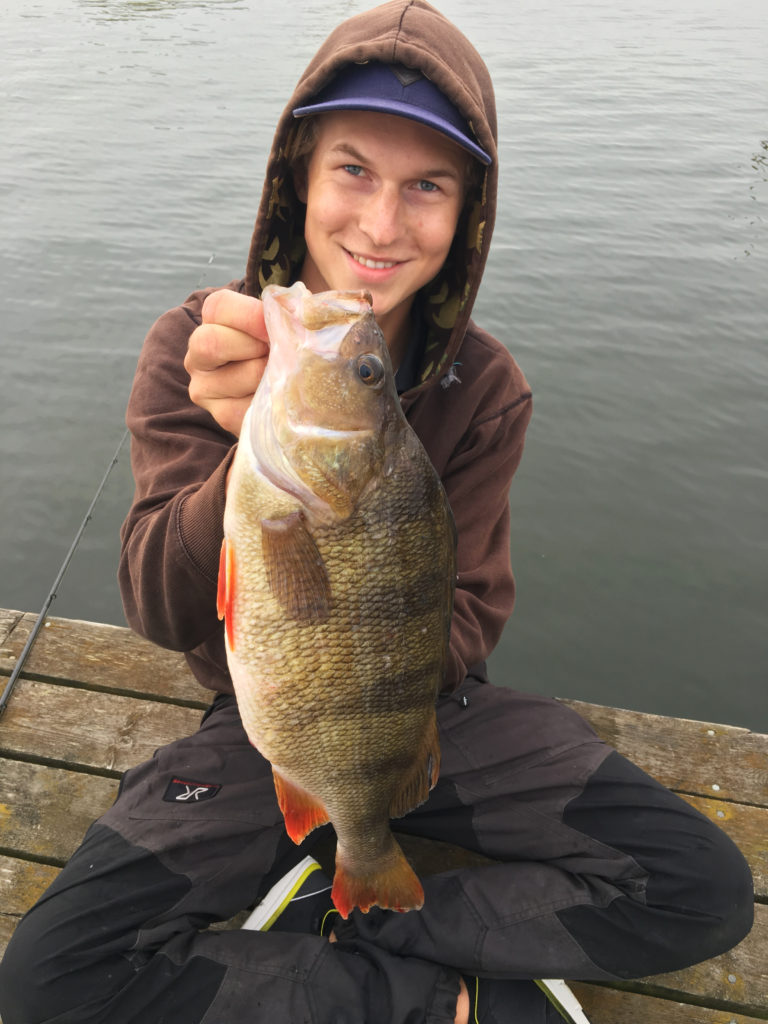 1700gr og 46 cm
