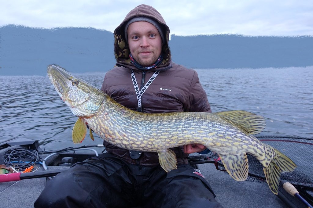 Trippel i gädda för Fredrick Evensen
