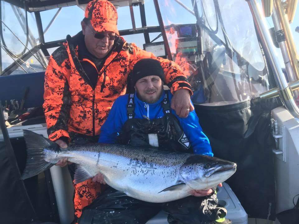 Noen vil kalle det en stor laks, jeg vil dra det så langt å kalle den jævlig stor…….