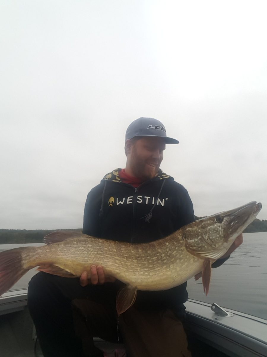 Raymond Svendsen Melder inn 8+!!