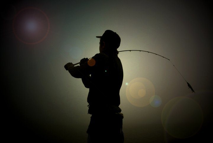 Hvilke farger til hvilken tid. Vi tar for oss klart vann/humus under solskinn,overskyet og kveld/natt.