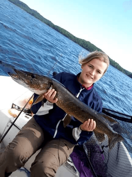 Andre og Wenke med hver sin 4500grams pike.