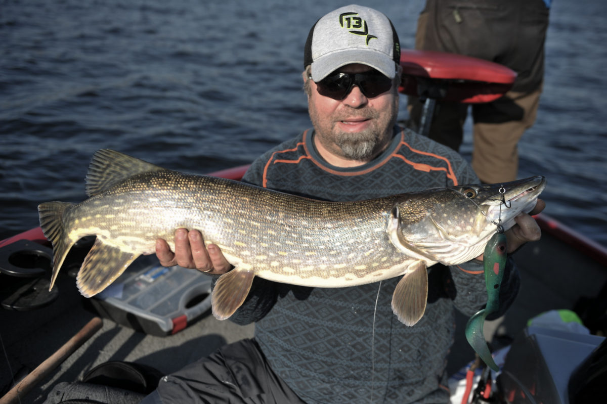 Erik melder inn sin 10. fisk.  (med topp ti resultater)