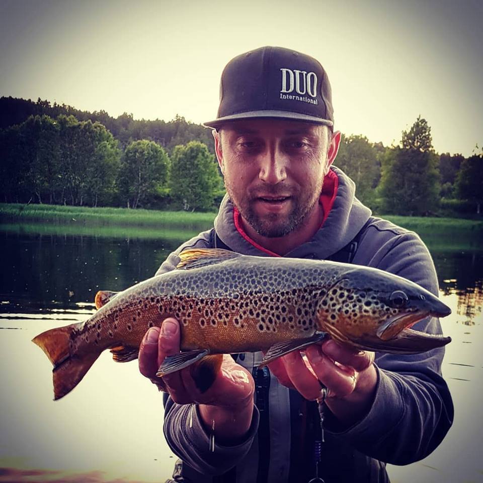 King of Trout ! Spearhead Ryuki familien. Vi ser på &laquo;ferskvann&raquo; synk