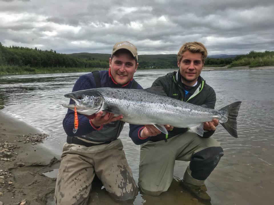 Halling Wobblern er en norskprodusert håndlaget wobbler, laget spesielt for ørret- og laksefiske.