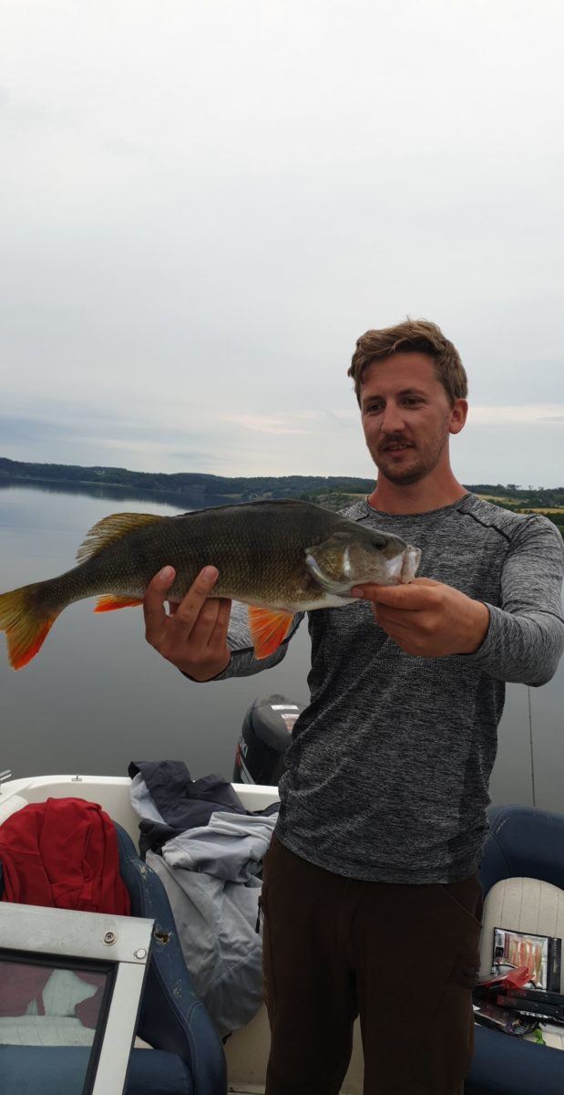 Mikael Østby med sine to første :-)